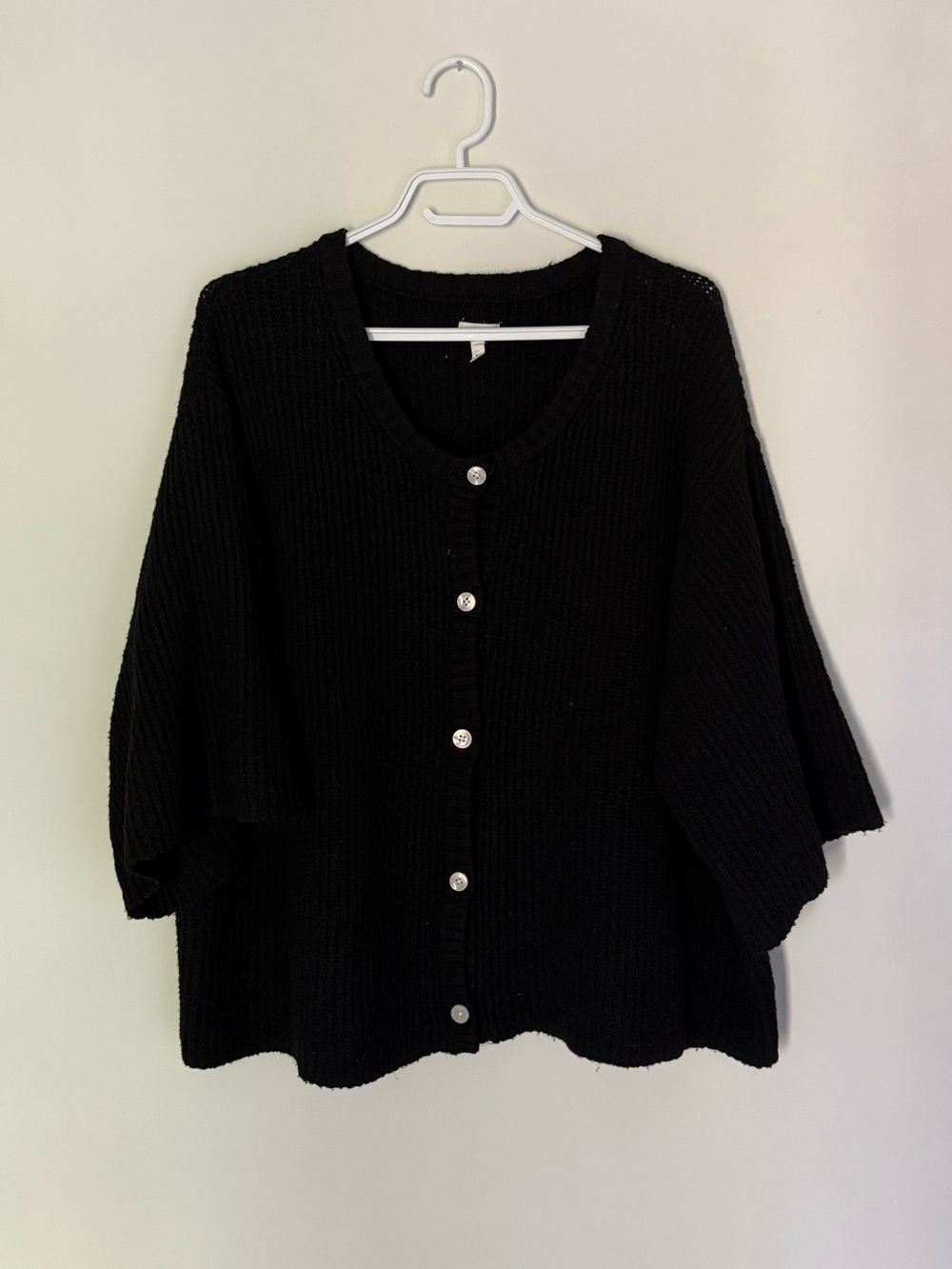 Aerie Black Short-Sleeve Button Cardigan Size XXL